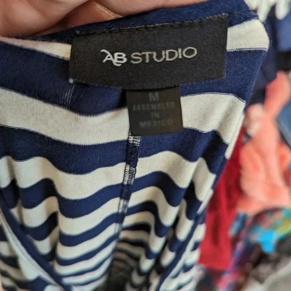 AB Studio Striped Top - Medium - Picture 4 of 4